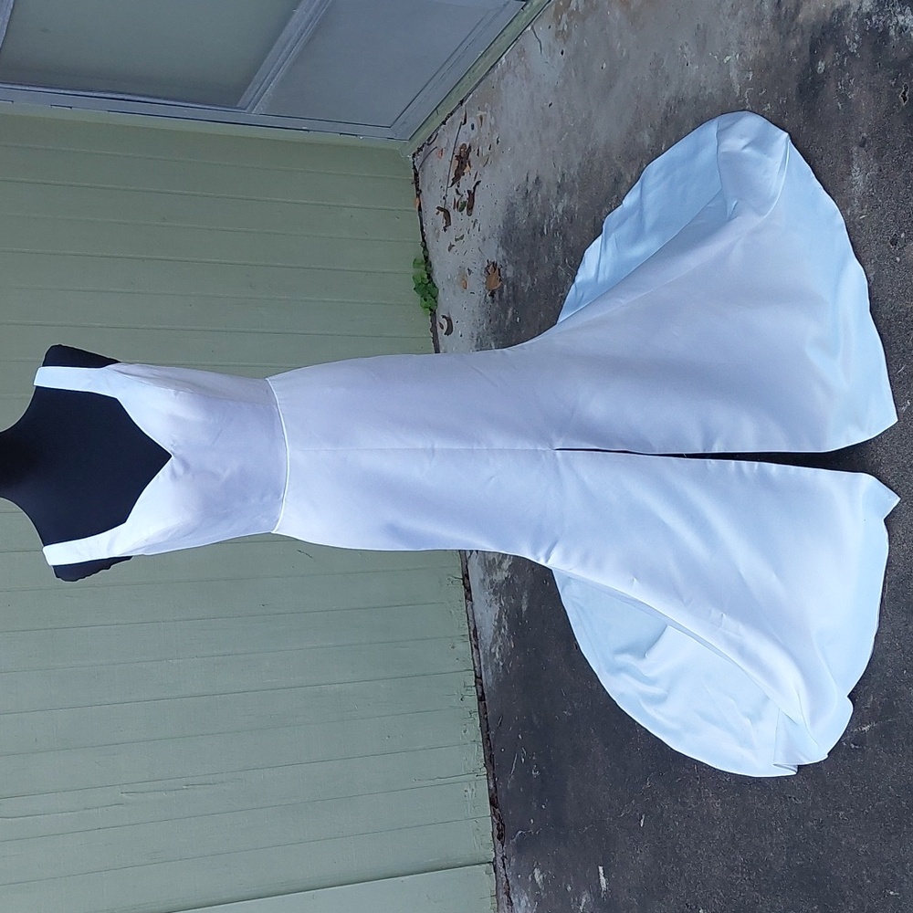 NWT White Satin Split Front Mermaid Wedding Dress Sz 6